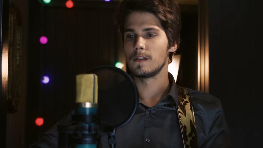 Emilinho, filho de Surita, do Pânico, tem carreira de ator e modelo, além de influenciador digital; veja biografia