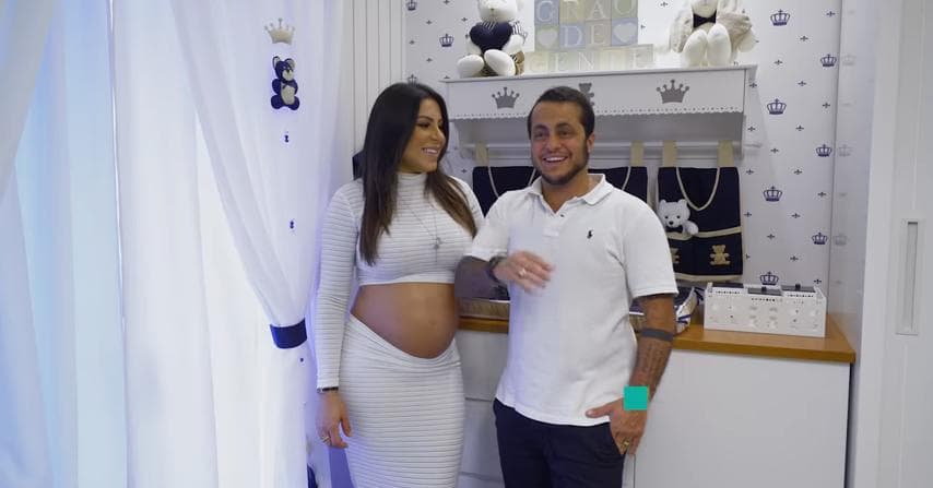 Thammy Miranda com a esposa e o filho no Dia dos Pais