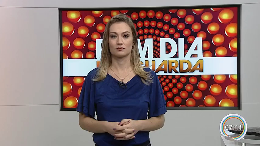 Jornalista Agda Queiroz