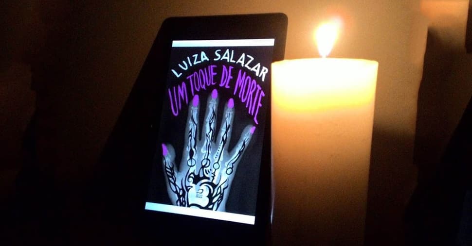 O livro Um Toque de Morte está disponivel na Amazon
