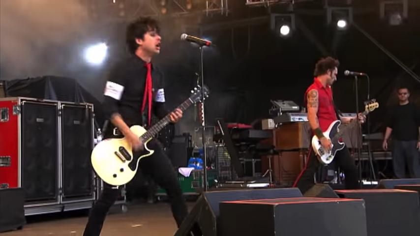 Green Day com Billie Joe Armstrong em setembro (Foto: Reprodução/ YouTube)