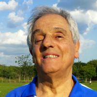 Veridiano, o Veri, é apaixonado por futebol