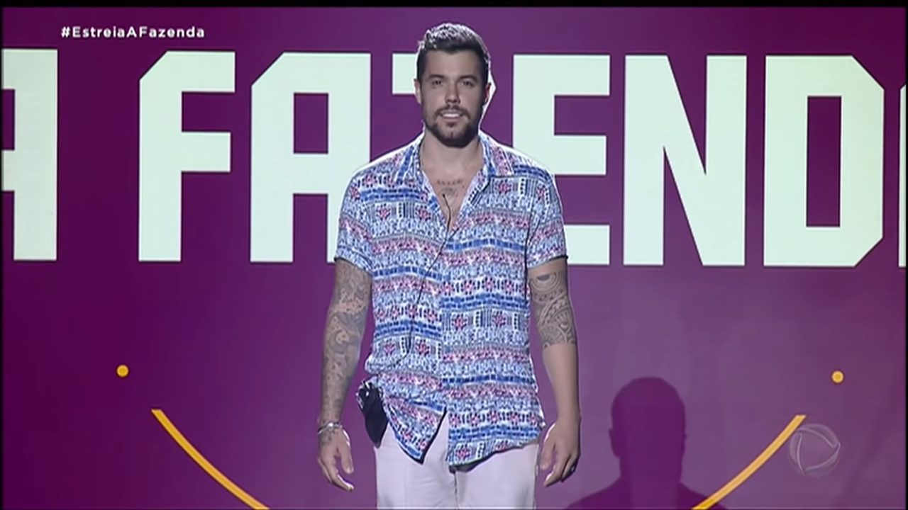 Lipe Ribeiro peão de A Fazenda 12 na Record (Foto: Reprodução/ Record R7)