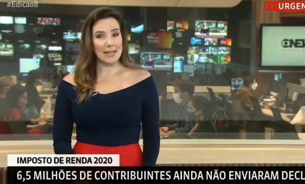 Adriana Perroni é jornalista e apresentadora