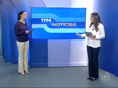 Adriana Perroni é jornalista e apresentadora
