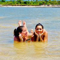 Fotos de Mariana Felício em resort com praia na Bahia