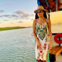 Fotos de Mariana Felício em resort com praia na Bahia