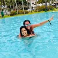 Fotos de Mariana Felício em resort com praia na Bahia