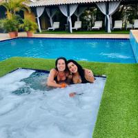 Fotos de Mariana Felício em resort com praia na Bahia