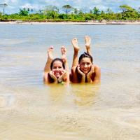 Fotos de Mariana Felício em resort com praia na Bahia