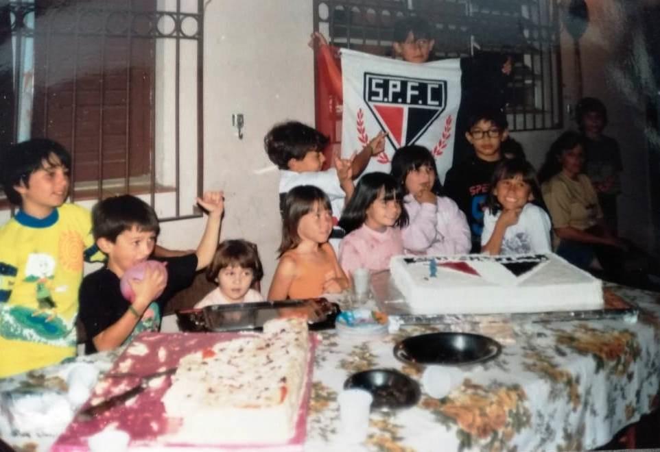 Dia 26 de setembro é comemorado o Dia dos Primos; escrevo reflexões sobre amizade dos primos na infância