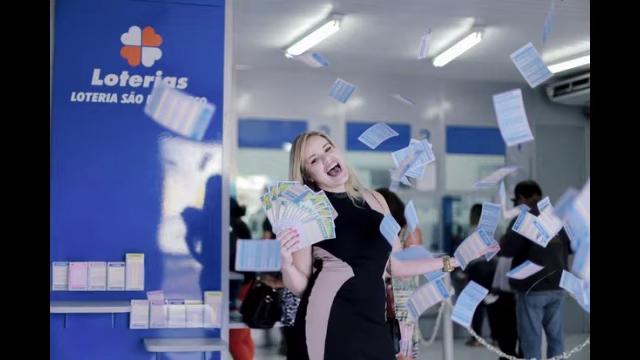Paulinha Leite, ex-BBB Paulinha, é a famosa mais sortuda do Brasil