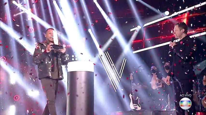 Victor Alves, campeão do The Voice Brasil na Globo