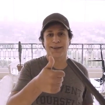 Tom Cavalcante em vídeo de WhatsApp sobre O Tempo