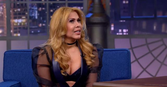 Cantora Joelma em entrevista (Foto: Reprodução/ SBT)