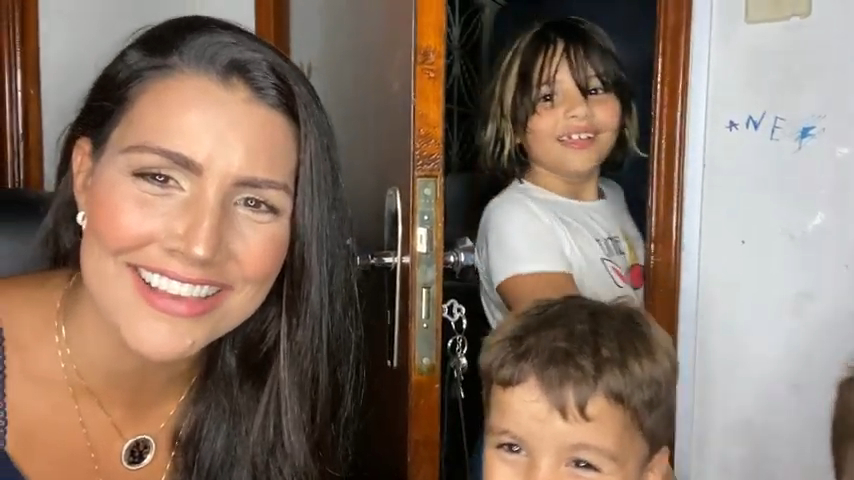Mariana Felício e os filhos em entrevista a OsPaparazzi