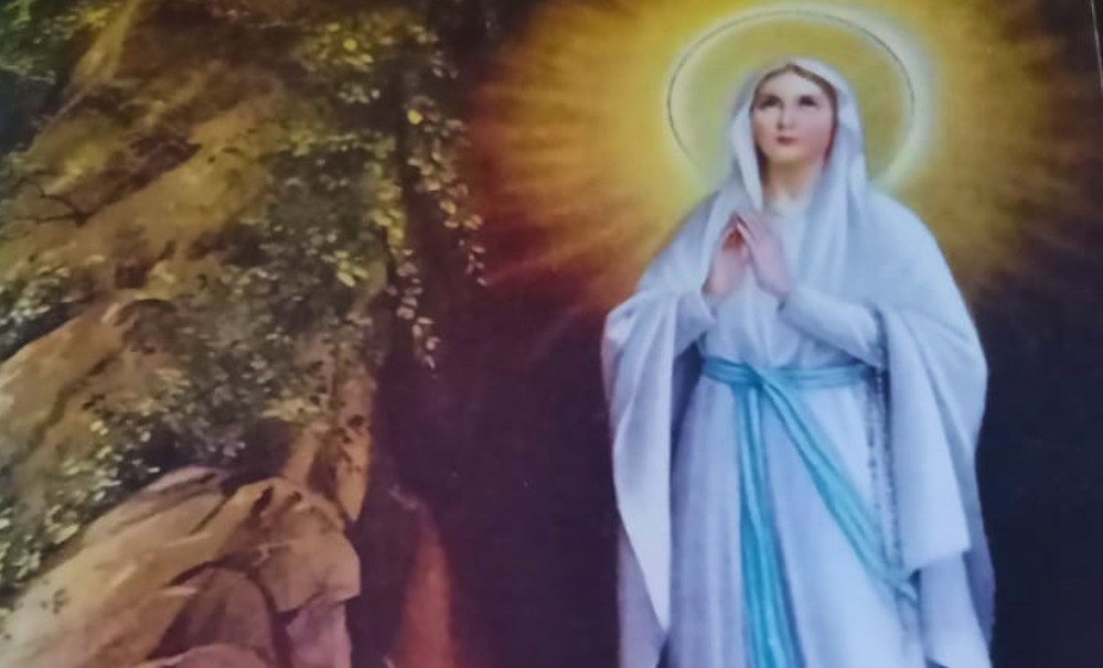 Falamos sobre religião como influência no convívio familiar. Filhos de pais com religiões diferentes? Como lidar com pais religiosos? Contamos tudo.