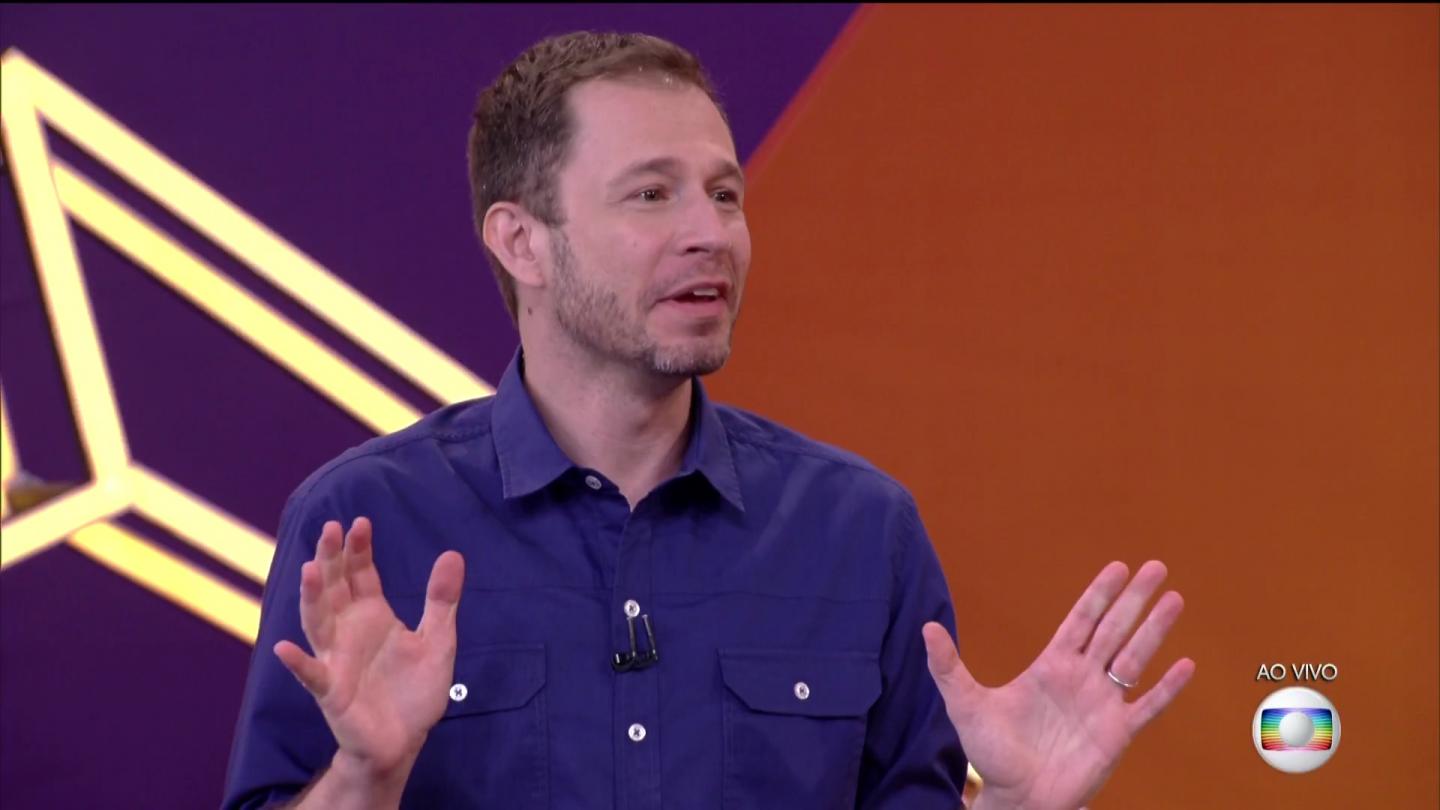 Tiago Leifert em discurso para eliminação de Nego Di