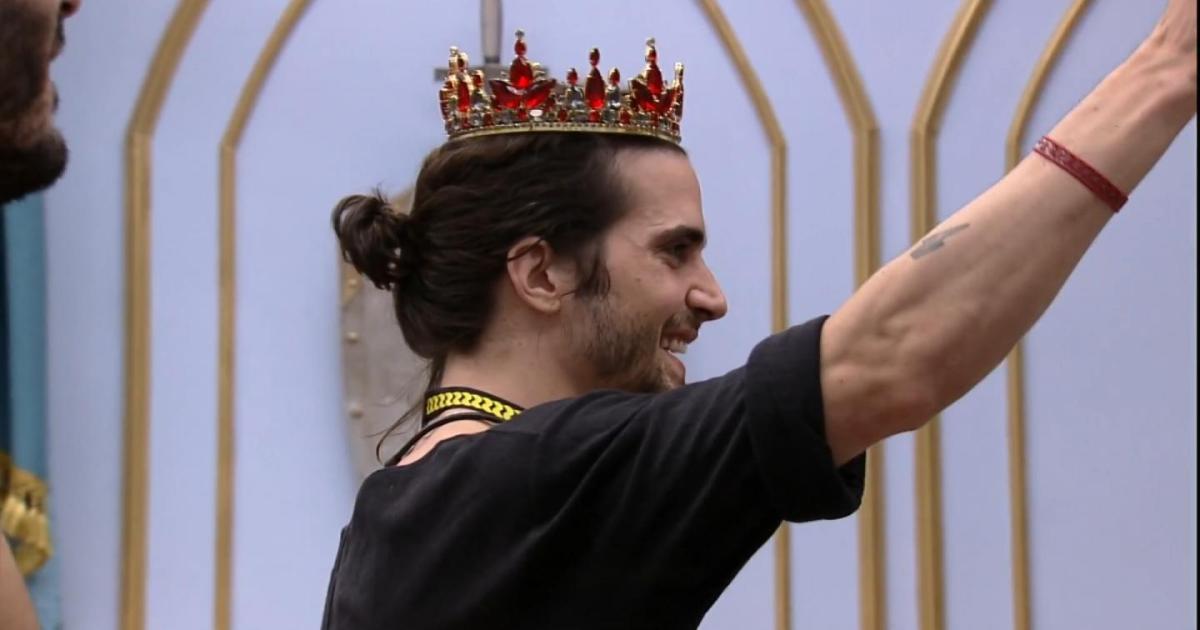 Fiuk assume liderança no BBB 21 com a coroa do Líder