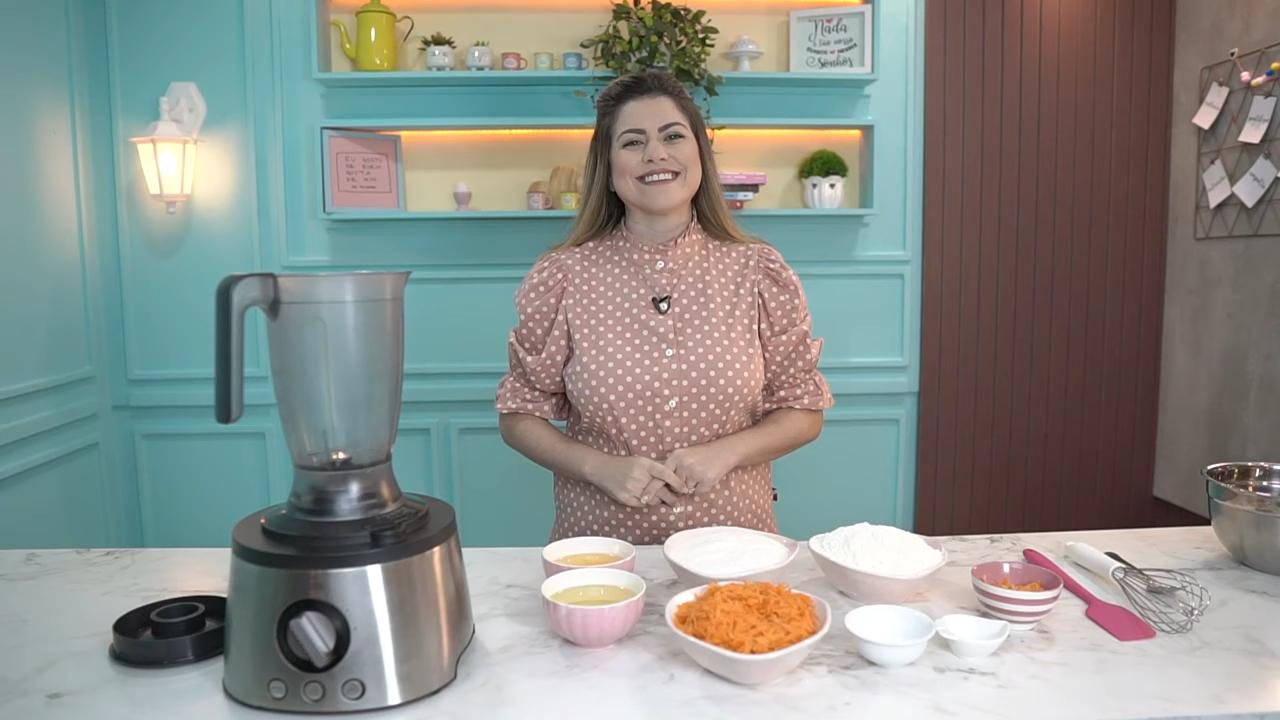 Hannah Barros, da La Dinda, em momento de receita