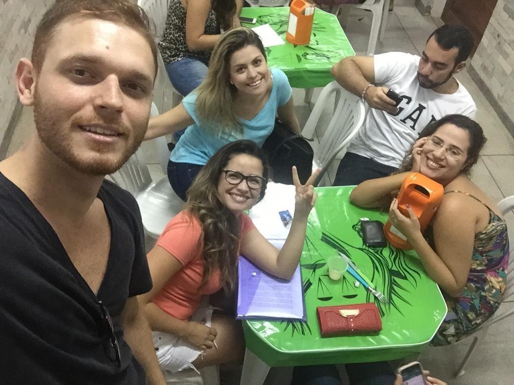 Juliette do BBB 21 e a amiga Hannah Barros. Momentos antes do BBB21