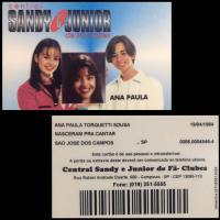 Fã de Sandy e Junior cantando com a dupla. Ana Paula Torquetti fala sobre documentário A História