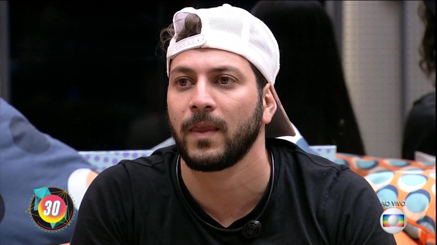 Caio, Fiuk e Gilberto foram Paredão número 12 no BBB 21