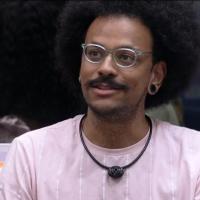 Enquetes apontam eliminação de João Luiz em paredão contra Arthur e Pocah