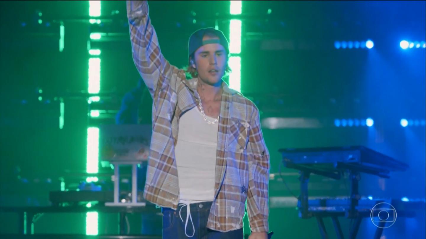 Justin Bieber dá show no BBB 21 na Rede Globo (Foto: Reprodução/ Globoplay BBB21)