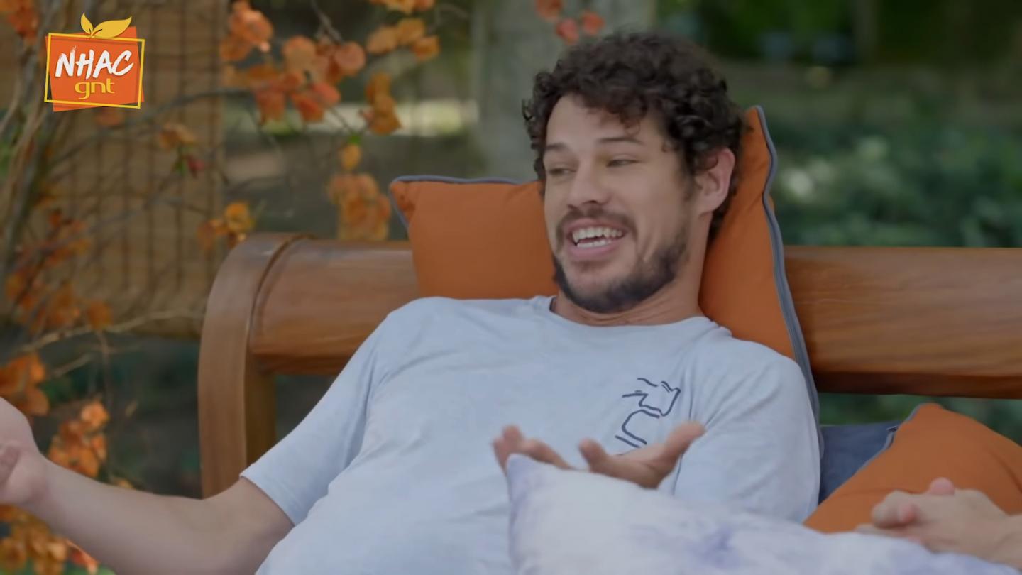 José Loreto em entrevista na GNT