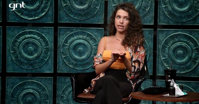 Bruna Linzmeyer de cabelo novo para Pantanal (Foto: Reprodução/ YouTube)