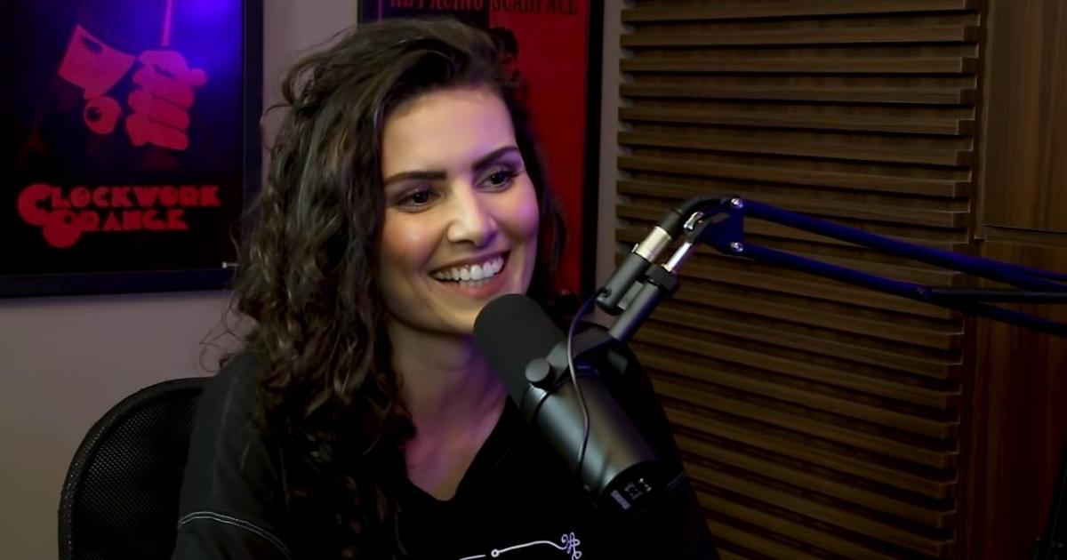 Nathalia Arcuri em entrevista no YouTube