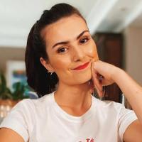 Nathalia Arcuri em entrevista no YouTube