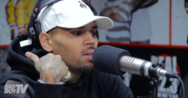 Chris Brown em entrevista (Foto: Reprodução/ YouTube)