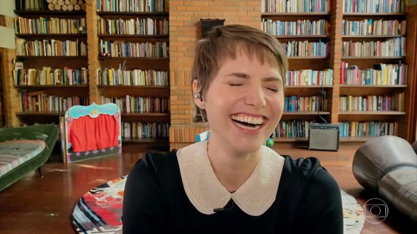 Letícia Colin em entrevistas da biografia