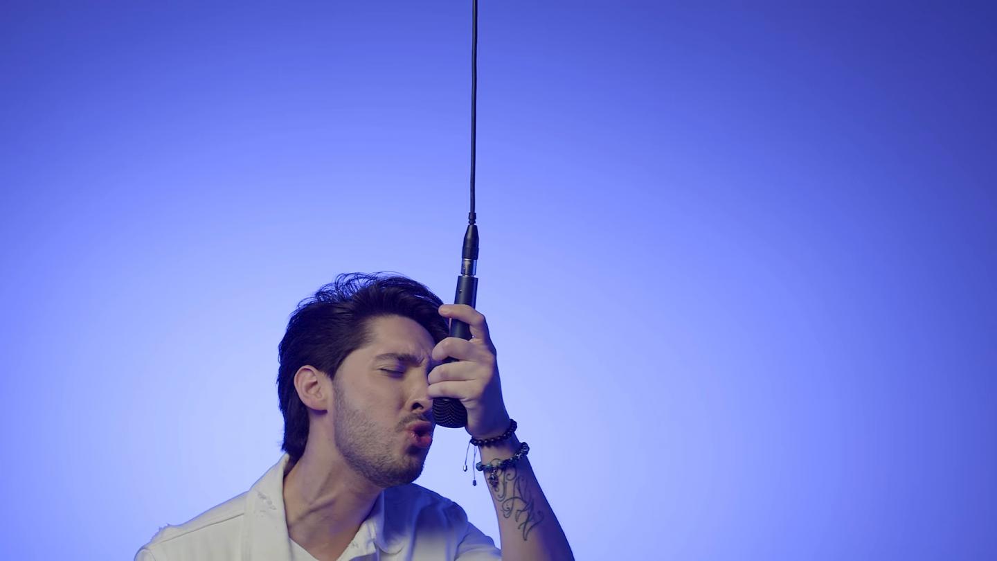 Alex Fava com o clipe Todos Juntos