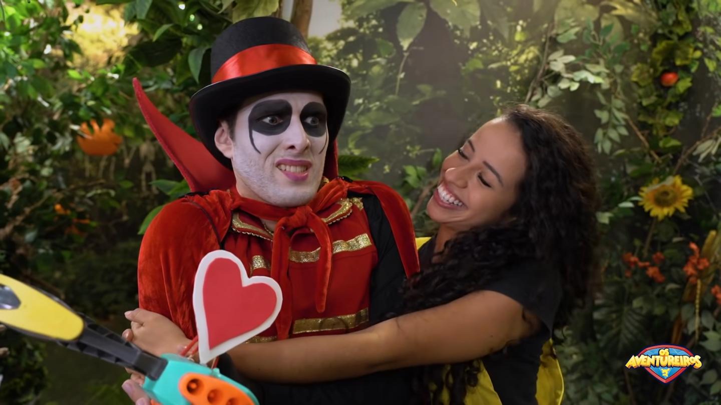 Karol Alves, a Raíssa e Aventureira Amarela dos filmes de Luccas Neto