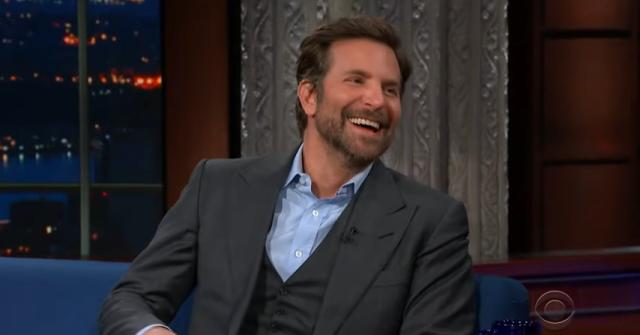 Bradley Cooper em entrevista sobre biografia (Foto: Reprodução/ YouTube)
