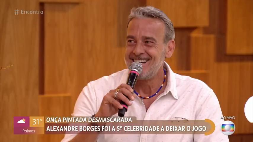 Ator Alexandre Borges em entrevista sobre o The Masked Singer Brasil (Foto: Reprodução/ Globoplay)