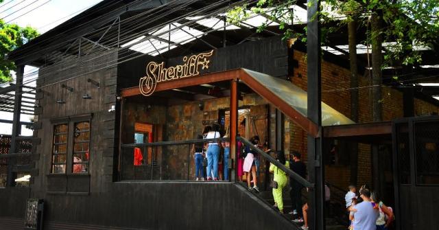 Restaurante Sheriff no Dia das Crianças em São José dos Campos (Foto: Gilberto Freitas/ OsPaparazzi)