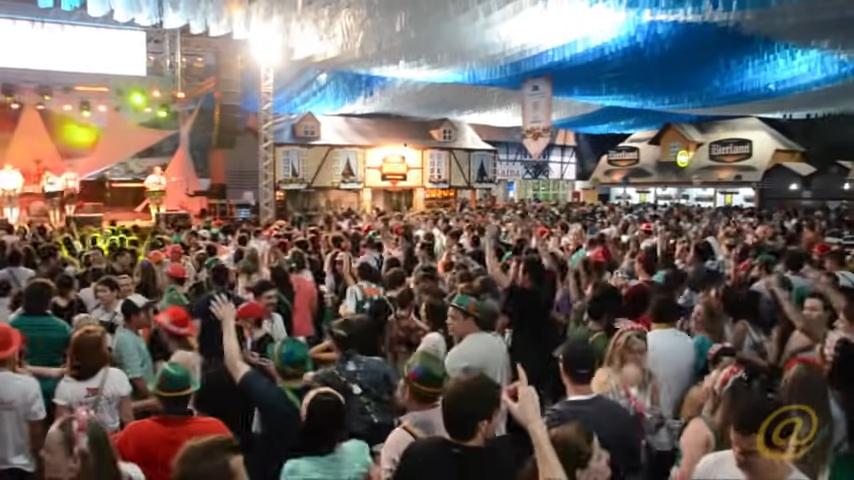 Oktoberfest em Blumenau Santa Catarina