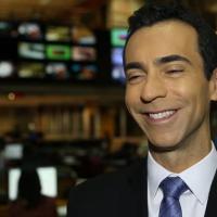 Biografia de César Tralli em momentos da carreira