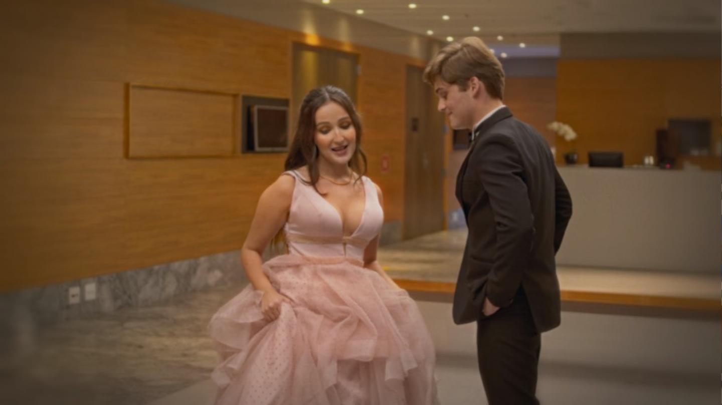 Luccas Neto em O Hotel Mágico 2 com Giovanna Alparone e Luccas