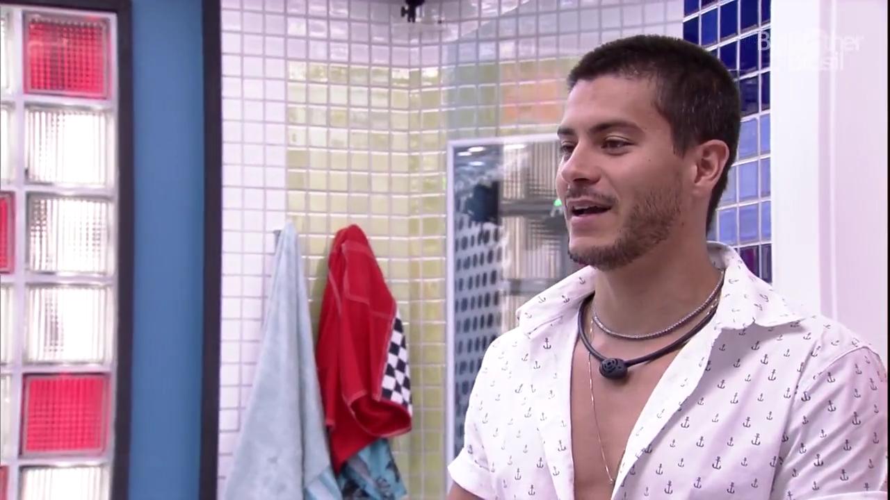 Arthur Aguiar se tornou o Craque da Rodada ao voltar do Paredão
