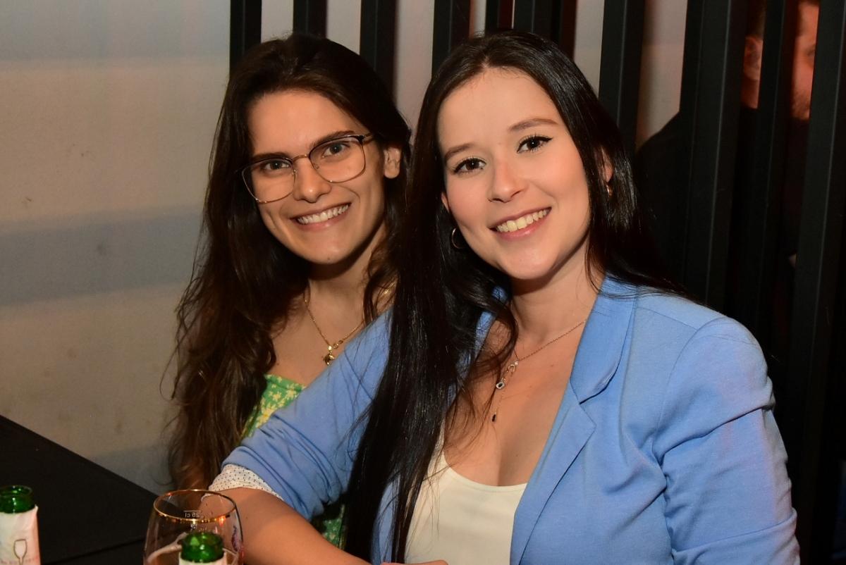 Boh Pizza Lounge com noite de comédia em São José dos Campos