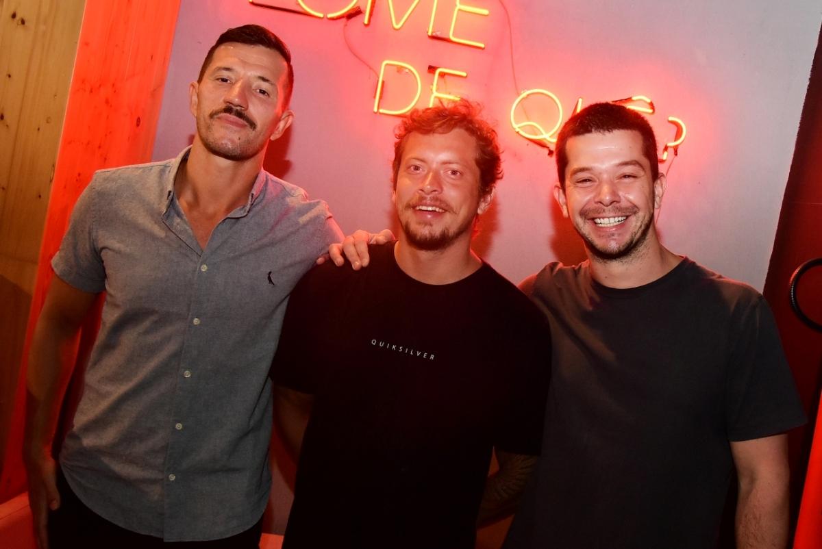 Boh Pizza Lounge com noite de comédia em São José dos Campos