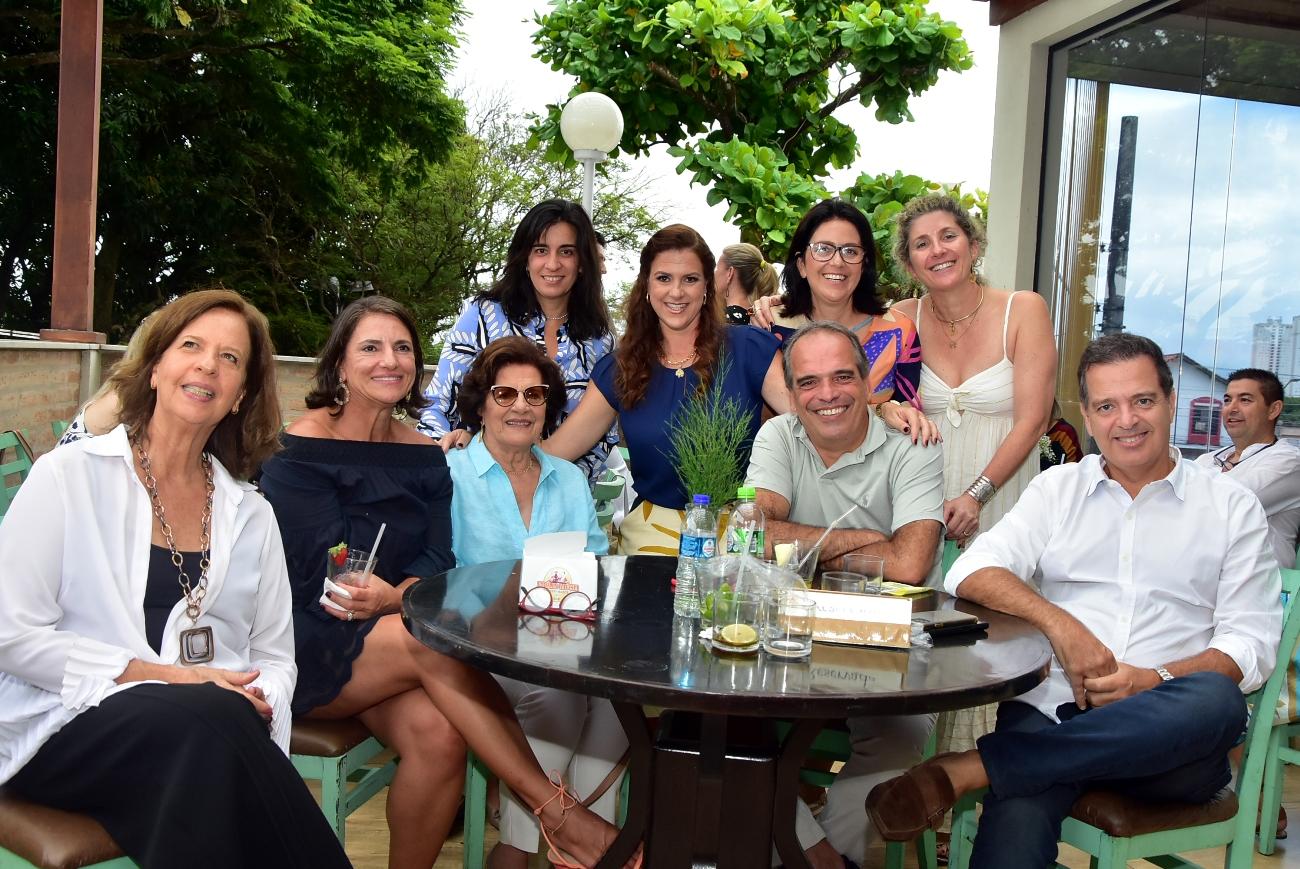 Aniversário de Pollyana Brito Pereira, corretora, em São José dos Campos