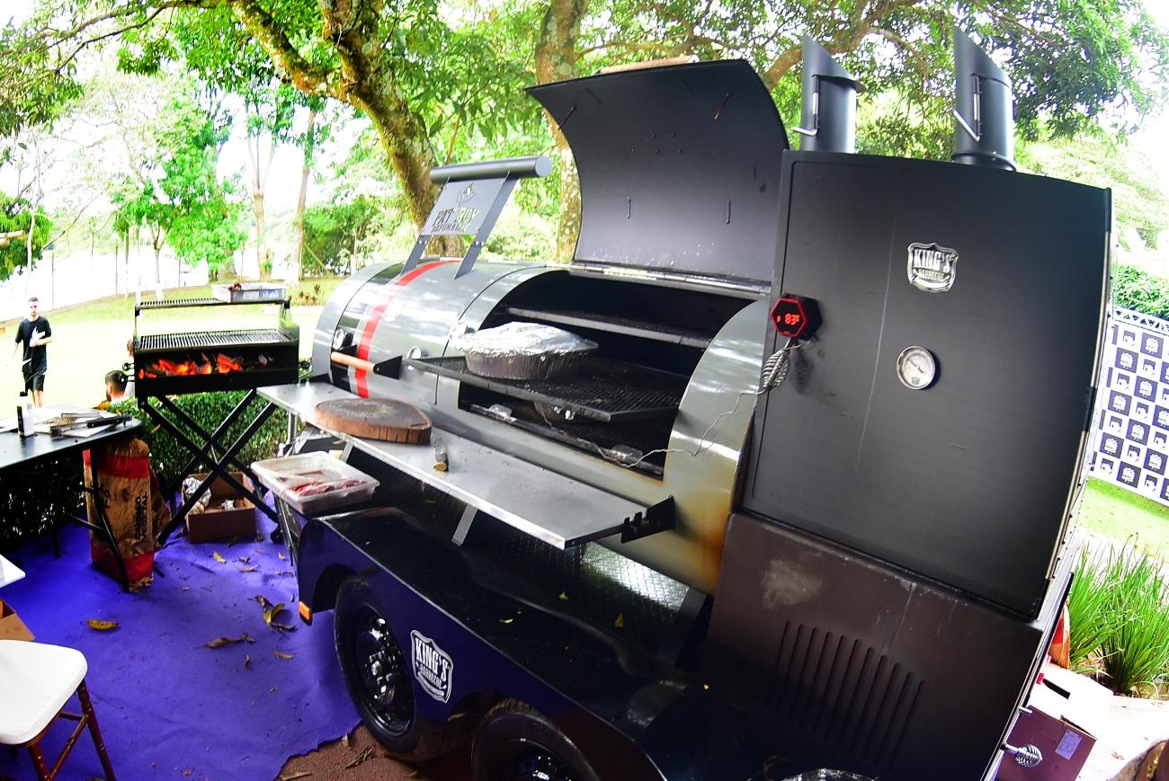 Polo Vale Decor faz festa com churrasco em São José dos Campos