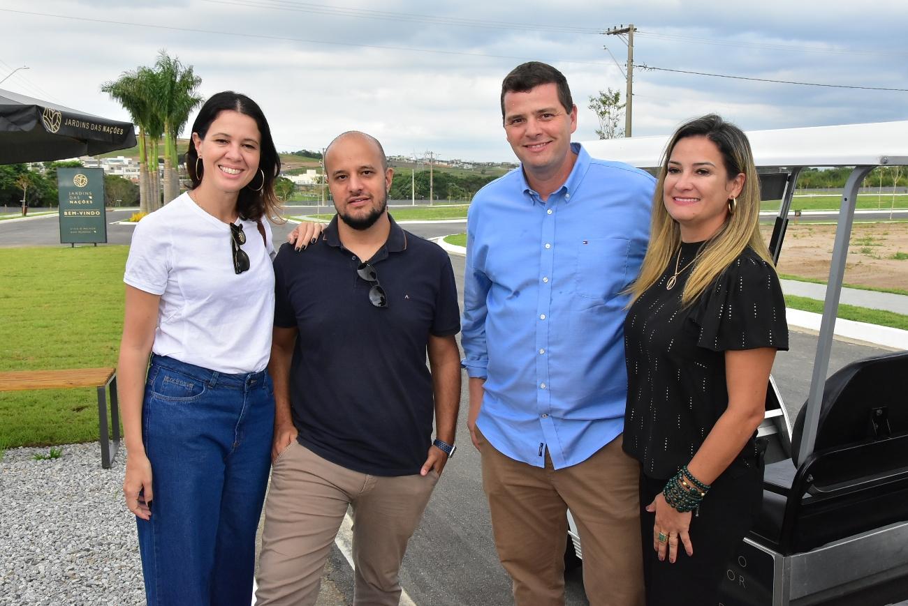Arquitetos e corretores no Jardins das Nações em São José dos Campos