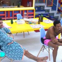 Arthur Aguiar na reta final do BBB 22 com PA e Scooby